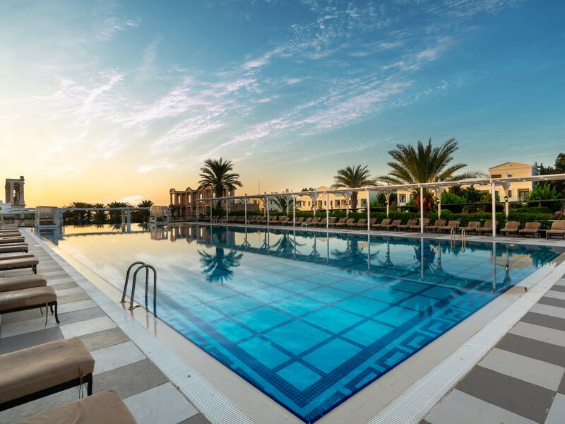 Kaya Artemis Resort & Casino