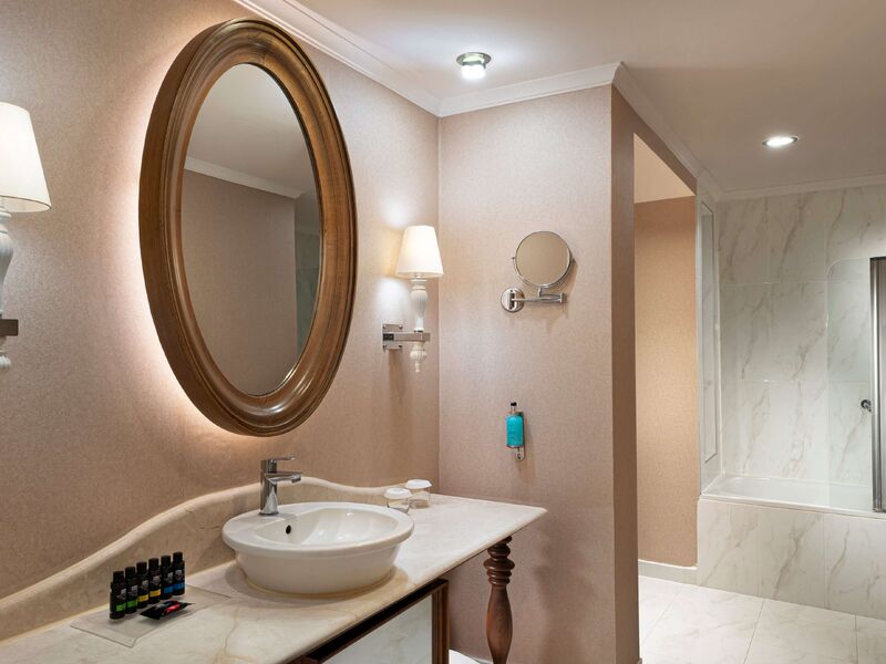 Kaya Artemis Resort & Casino