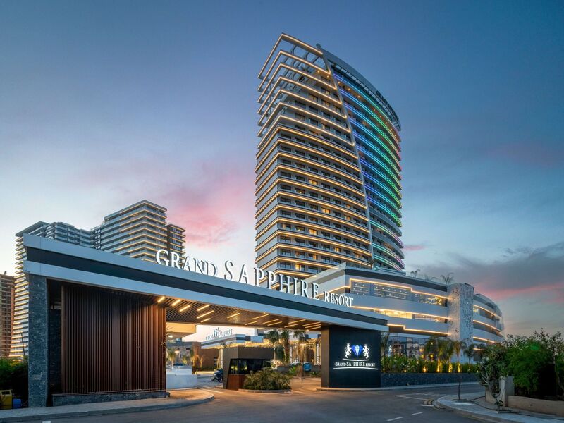 Grand Sapphire Resort Hotel