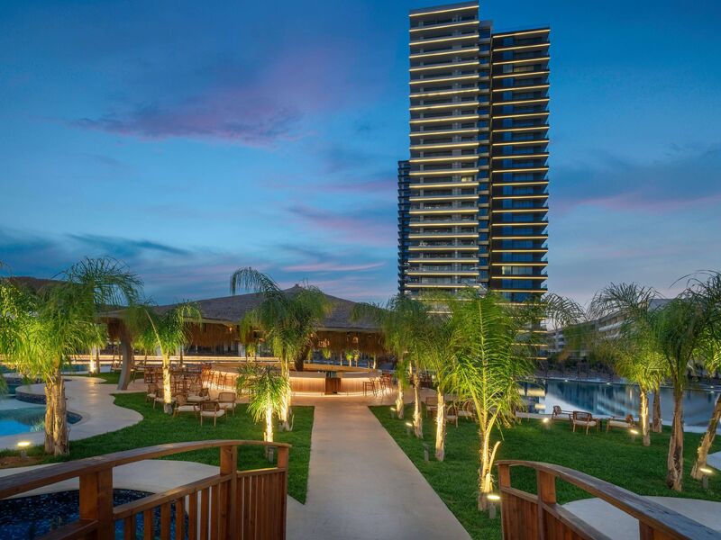 Grand Sapphire Resort Hotel