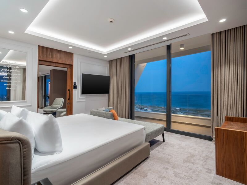 Grand Sapphire Resort Hotel