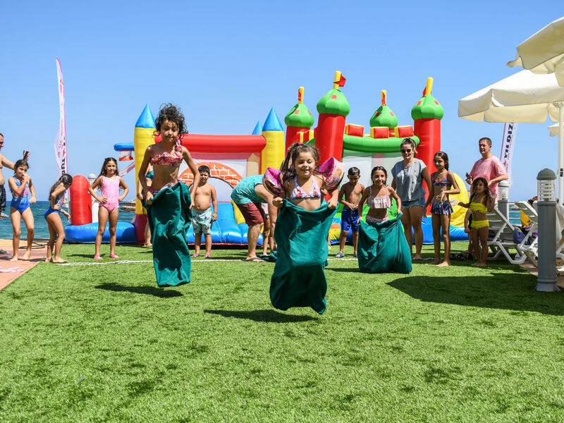 Mimoza Beach Hotel