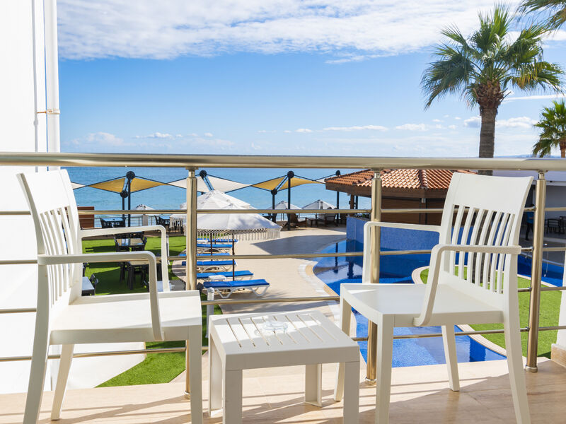 Mimoza Beach Hotel