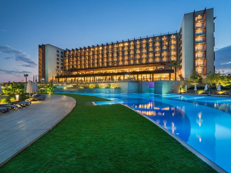 Concorde Luxury Resort Hotel