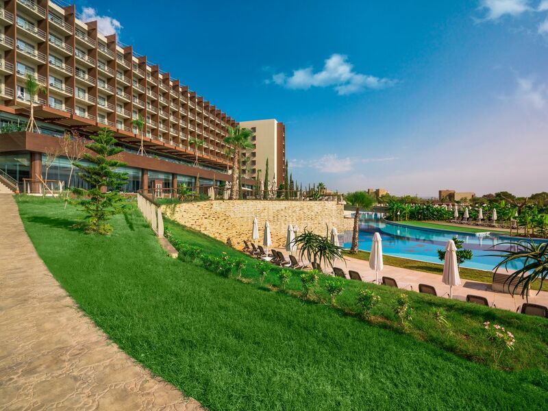 Concorde Luxury Resort Hotel