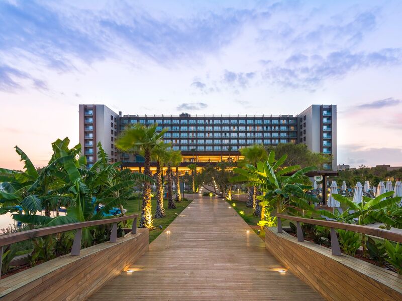 Concorde Luxury Resort Hotel