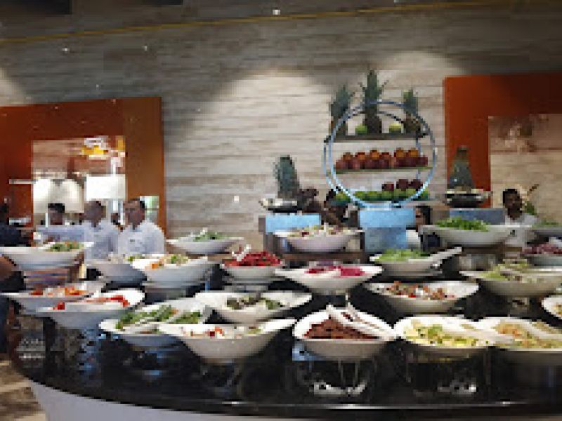 Elexus Resort and SPA Hotel
