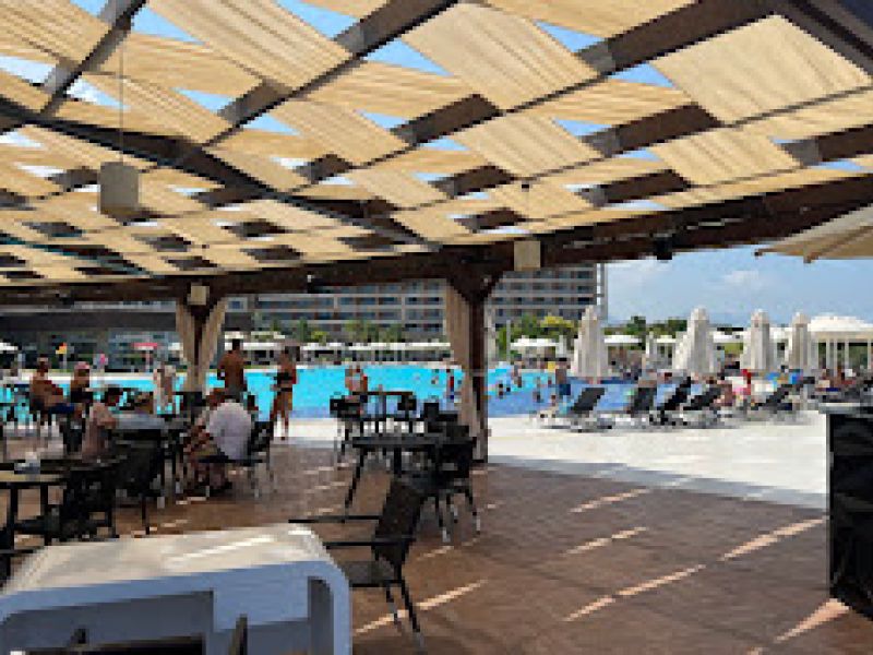 Elexus Resort and SPA Hotel
