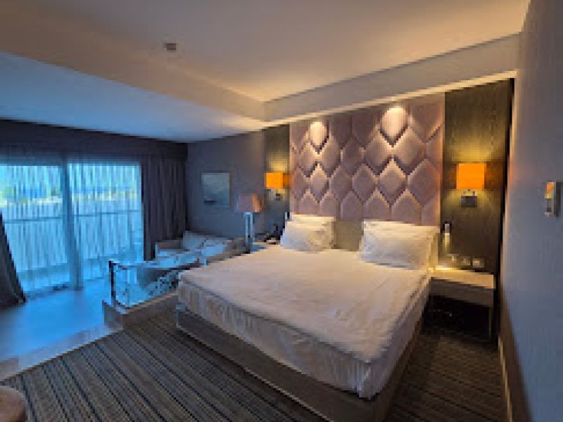Elexus Resort and SPA Hotel