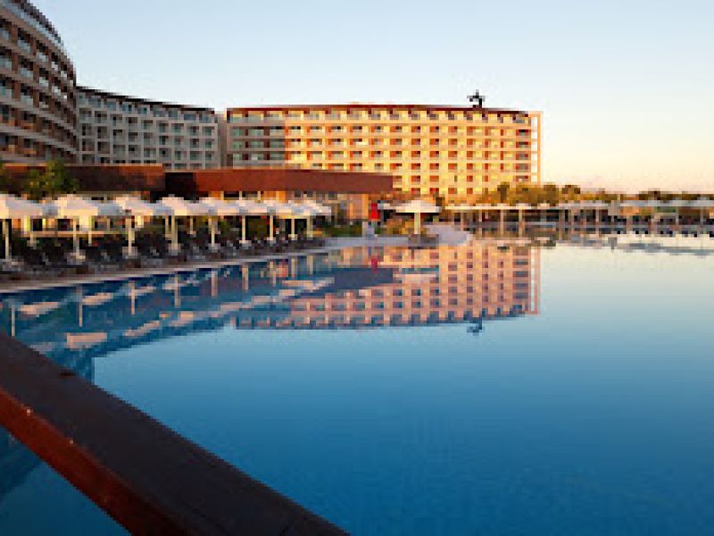 Elexus Resort and SPA Hotel
