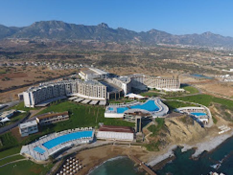 Elexus Resort and SPA Hotel