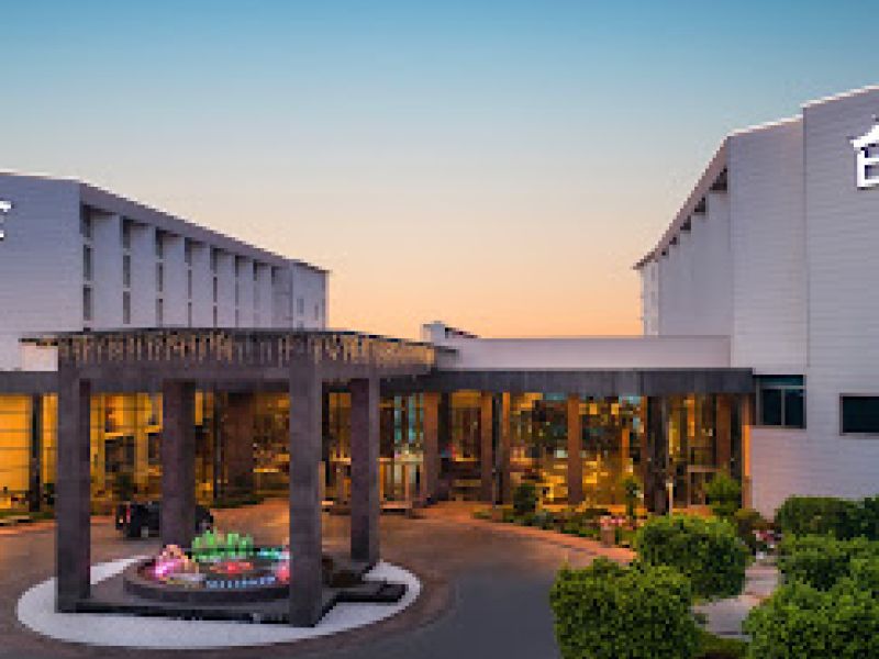 Elexus Resort and SPA Hotel