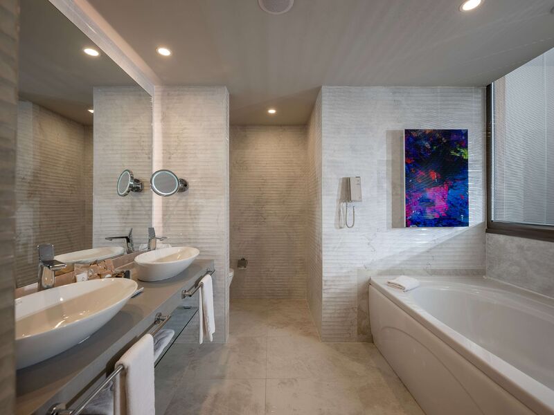 Concorde Luxury Resort Hotel