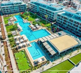 Courtyard Long Beach Holiday Resort