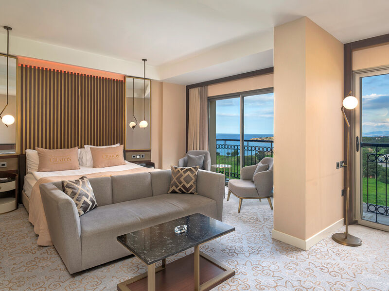 Cratos Premium Hotel