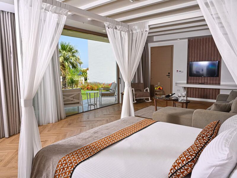 Acapulco Resort Convention Spa Hotel