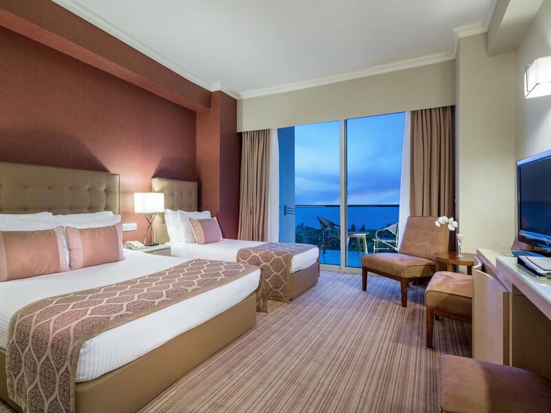 Acapulco Resort Convention Spa Hotel