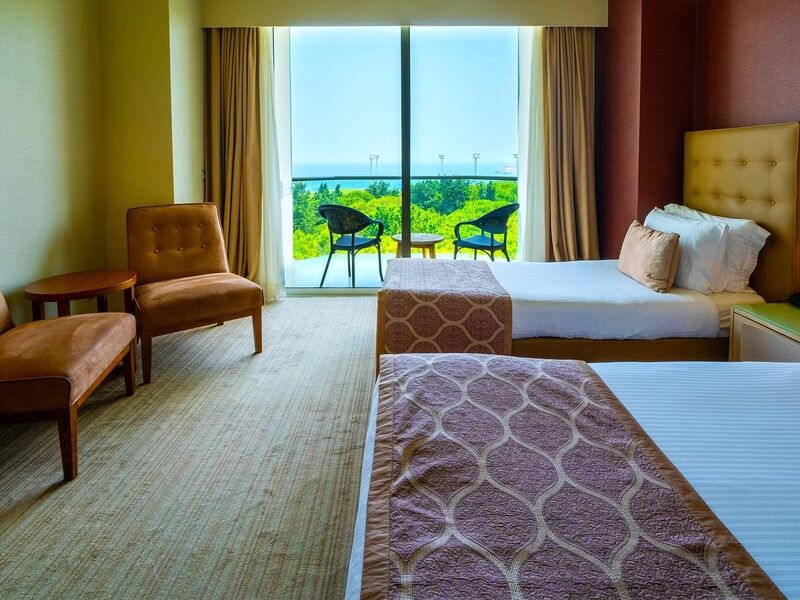 Acapulco Resort Convention Spa Hotel