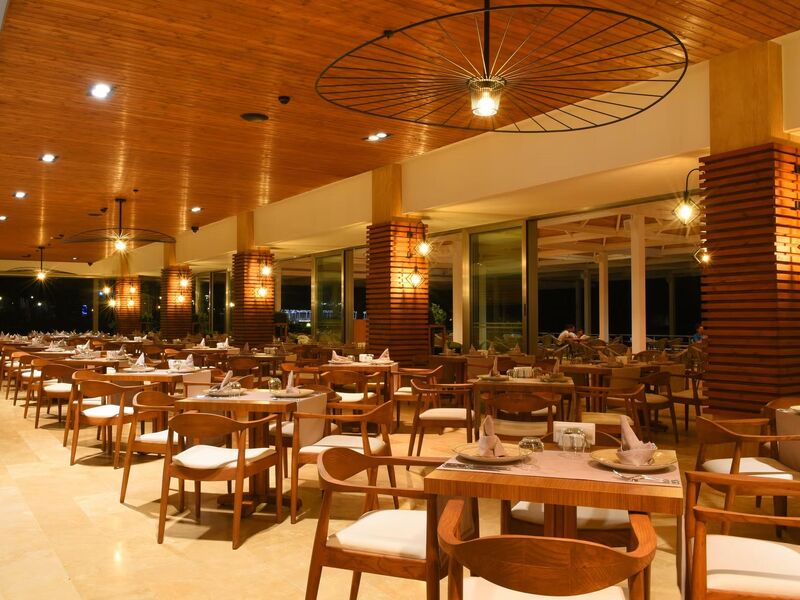 Acapulco Resort Convention Spa Hotel