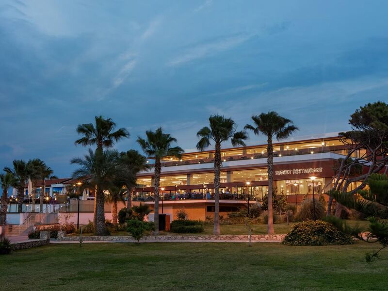 Acapulco Resort Convention Spa Hotel