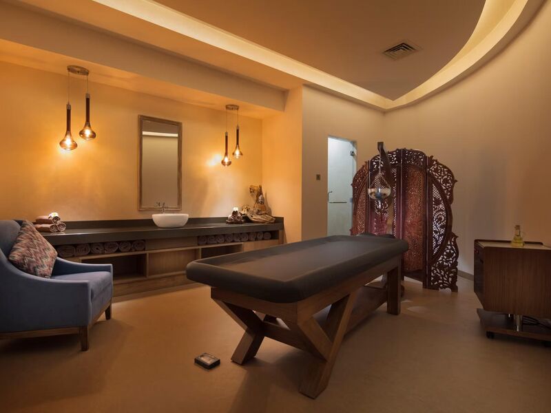 Acapulco Resort Convention Spa Hotel