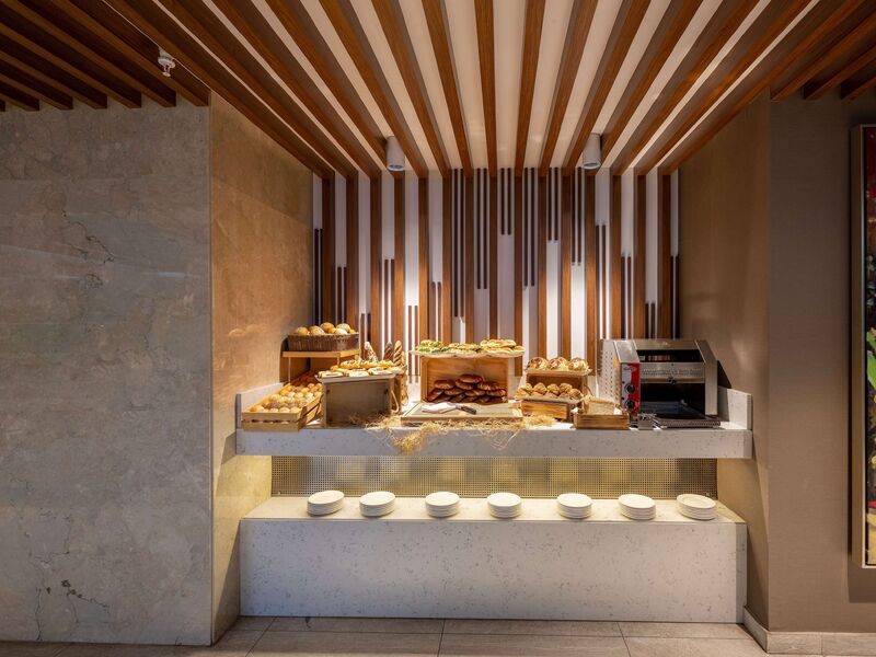 Concorde Tower & Casino & Convention & Spa