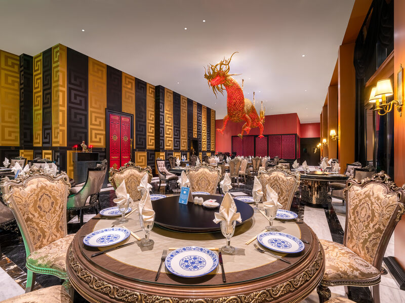 Les Ambassadeurs Hotel