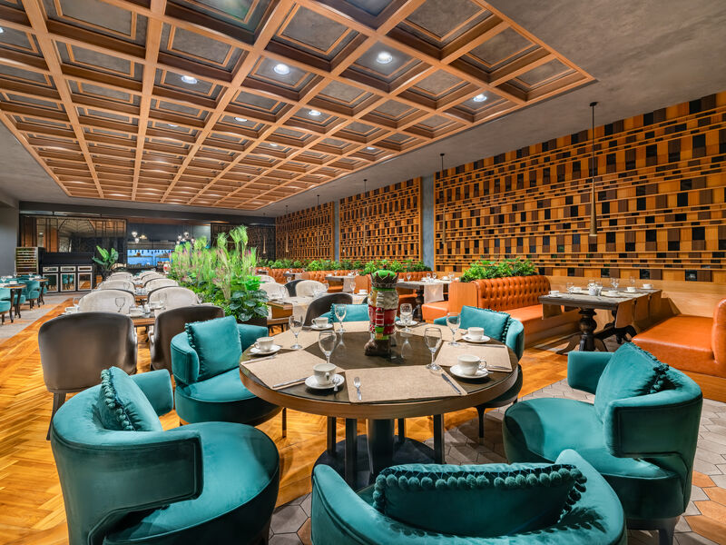Les Ambassadeurs Hotel